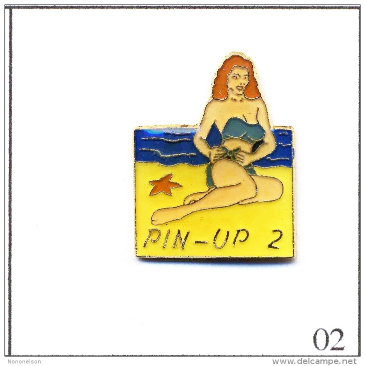 Pin´s - Pin´ Up - Pin´Up N# 02. Est. Ananas Production. Epoxy. T310-02 - Pin-ups