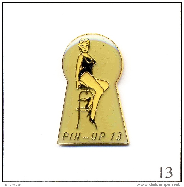 Pin´s - Pin´ Up - Pin´Up N# 13. Est. Ananas Production. Epoxy. T310-13 - Pin-ups