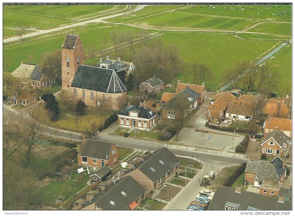 NL.- Garnwerd. Gemeente Winsum. Groningen. Zaalkerk. Luchtfoto. 2 Scans. - Autres & Non Classés