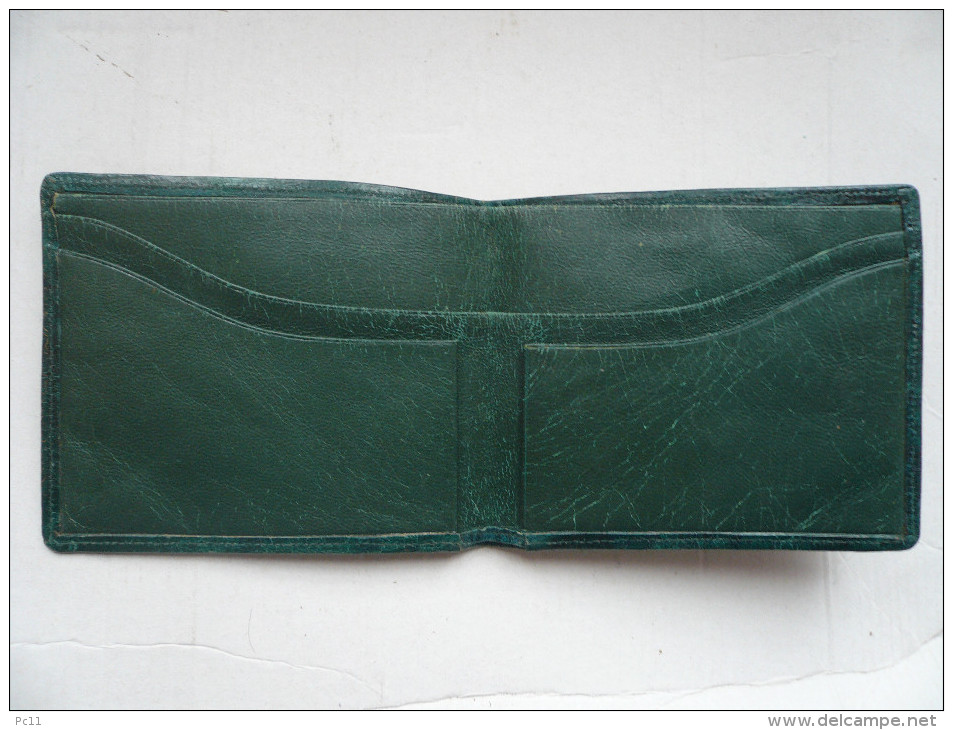 - Porte-billets Et Cartes En Cuir Couleur Vert Avec Décors Dorés -dim.:10x12cm -travail Italien- (peu Servi) - Bottoni Di Colletto E Gemelli