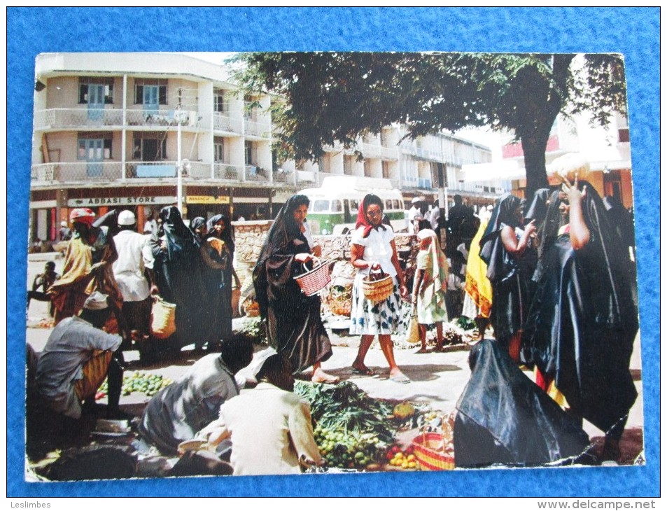 Dar Es Salaam. A Scene From African Market. Iris 4185 Hoa-Qui (voyage 1965 Aver Timbre Rare) - Tansania