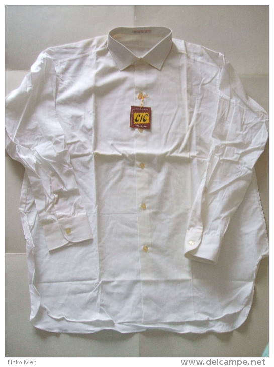 Ancienne CHEMISE Blanche HOMME CIC / Sewmatic-Truon 70´s - T 43 - Neuve - 1940-1970 ...