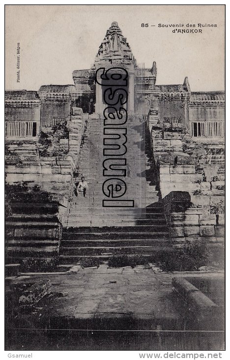 Asie &gt; Cambodge - Souvenir Des Ruines D&rsquo;ANGKOR (long Escalier Animé). - (voir Scan). - Cambogia