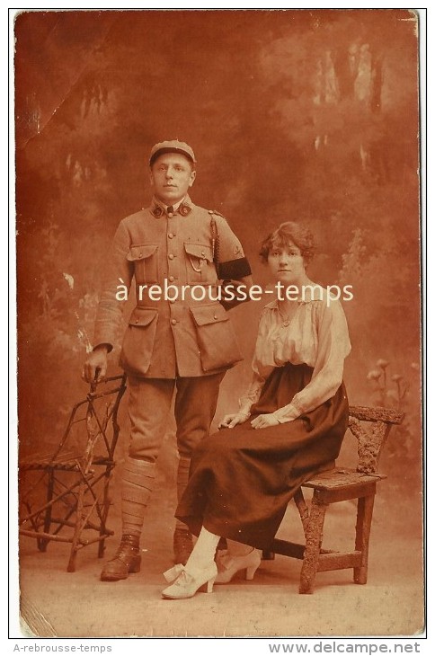 Carte Photo En 1919- Mitrailleur Du 5e Régiment En Couple-photo L. Bruon à Troyes - Guerre, Militaire