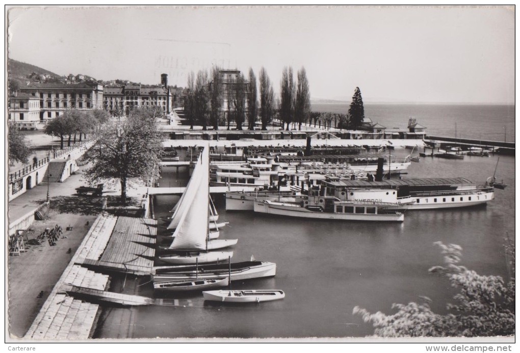 SUISSE ROMANDE,HELVETIA,SWISS,SC HWEIZ,SVIZZERA,SWITZERLAN D,NEUCHATEL En 1951,port,bateau,hotel Touring - Neuchâtel