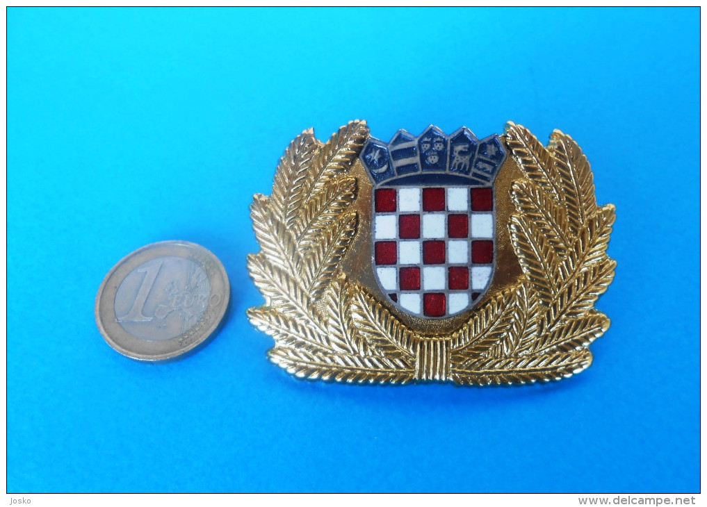 CROATIA POLICE - Large Enamel Cap / Hat Badge * Gendarmerie Gendarmeria Policia Polizei Polizia Croatie Kroatien Croazia - Police & Gendarmerie