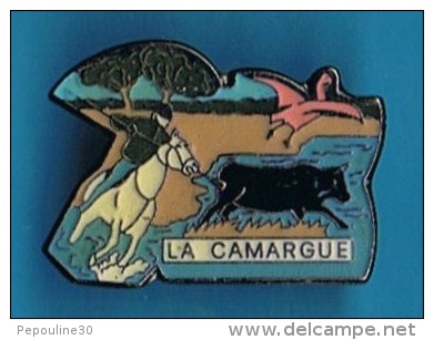 PIN´S //  . LA CAMARGUE - Bullfight - Corrida