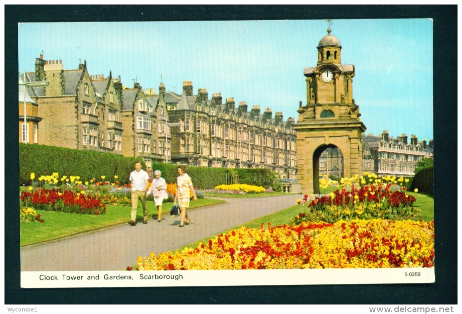 ENGLAND  -  Scarborough  Clock Tower And Gardens  Unused Postcard As Scan - Scarborough