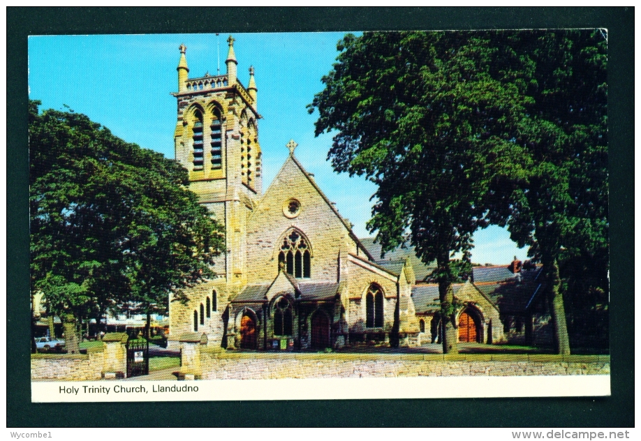 WALES  -  Llandudno  Holy Trinity Church  Unused Postcard As Scan - Caernarvonshire