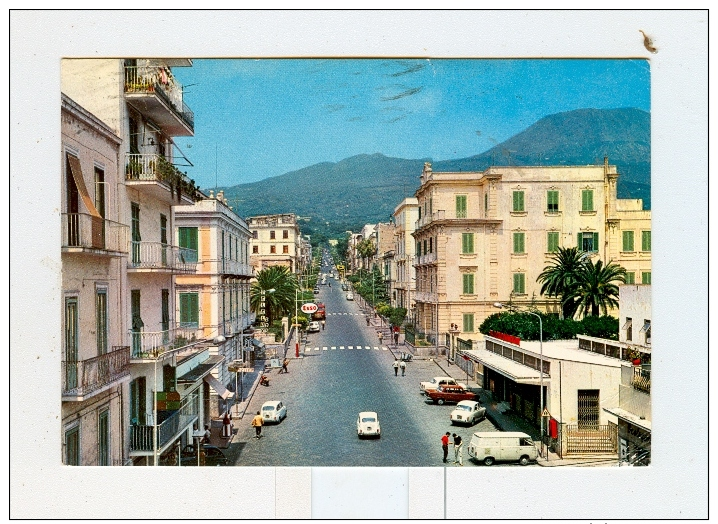 TORRE DEL GRECO,Via Vittorio Veneto-1972-BENZINA ESSO-Auto-CAR-!!!!!!!!! - Napoli (Naples)