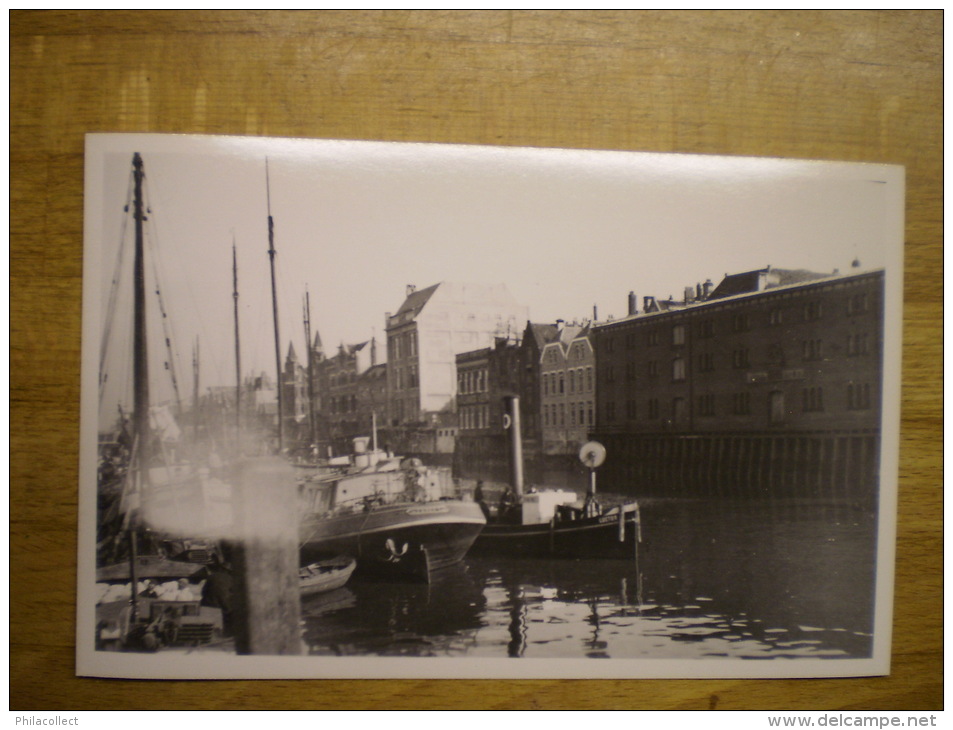 Rotterdam // FOTOKAART // Onbekend Waar - Achterop  Scheepmakershaven // 19?? - Rotterdam