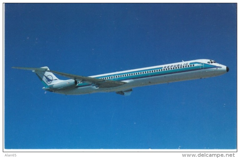 Republic Airlines(1979-1986) DC-9 80 Jet Plane In Flight, C1970s/80s Vintage Postcard - 1946-....: Moderne