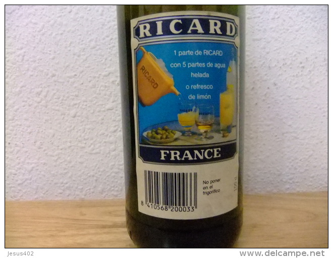 BOTELLA DE UN LITRO - RICARD -  APERITIVO ANISADO -  VINTAGE Año 1977 - LLENA - Licor Espirituoso