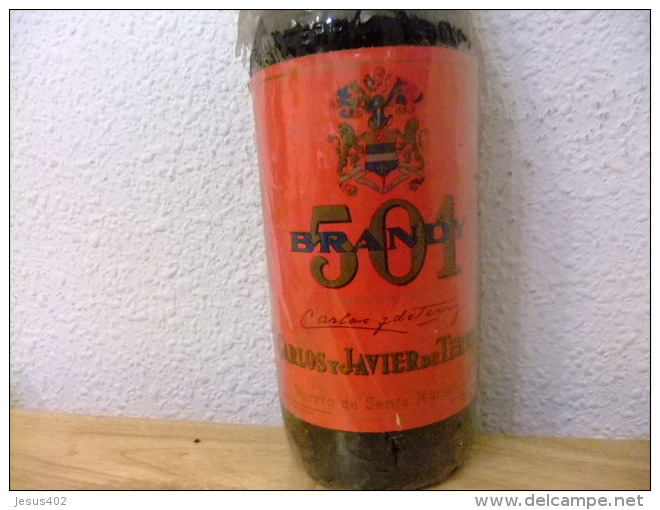 BRANDY 501 ETIQUETA ROJA VINTAGE Año 1977 Un Litro - Licor Espirituoso