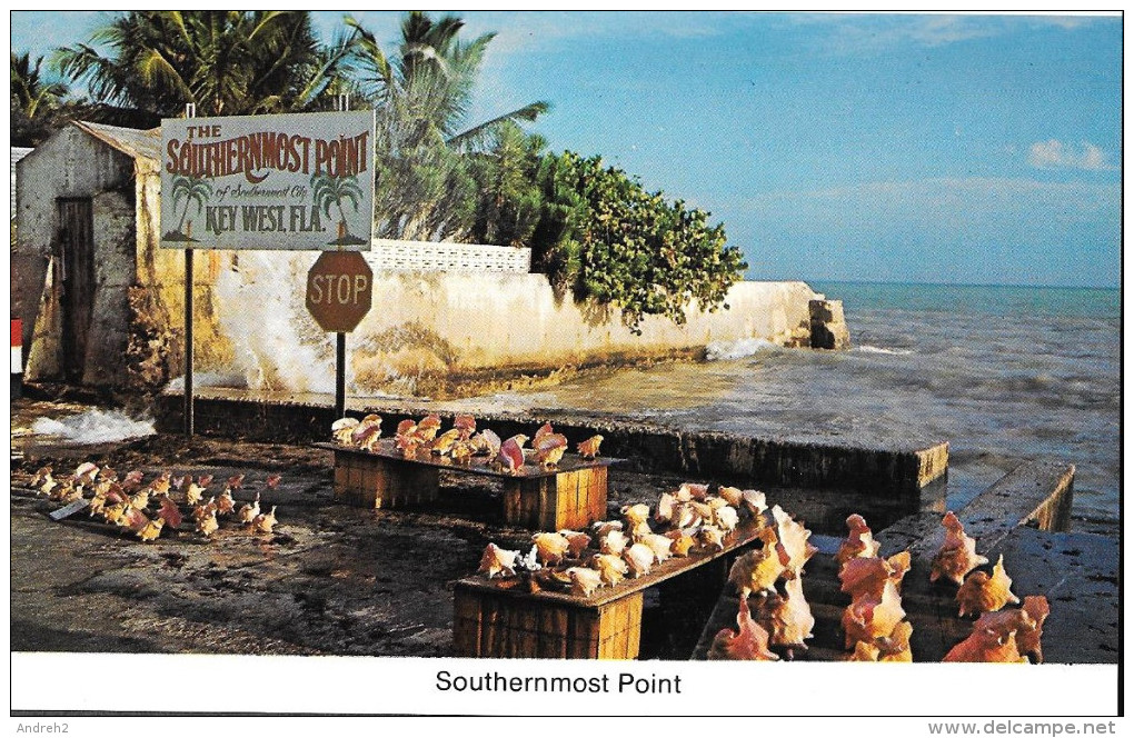 KEY WEST - FLORIDA - SOUVENIR FOLDER OF KEY WEST - CARNET SOUVENIR - 12 PHOTOS - BY KEYS COLOR GRAPHICS - Key West & The Keys