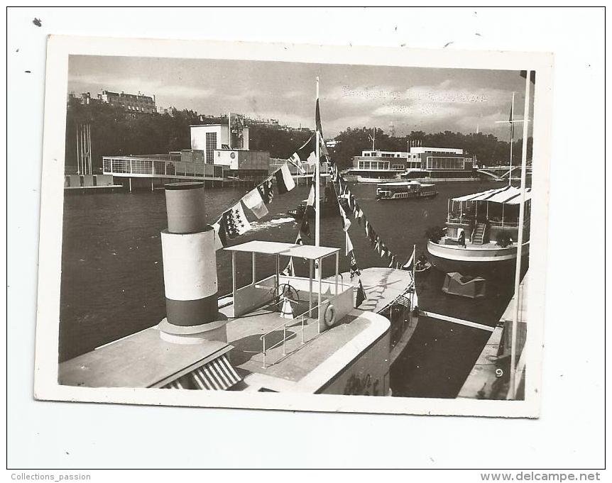 Photographie , Bateau , Drapeaux , 9 X 6.5 - Boats