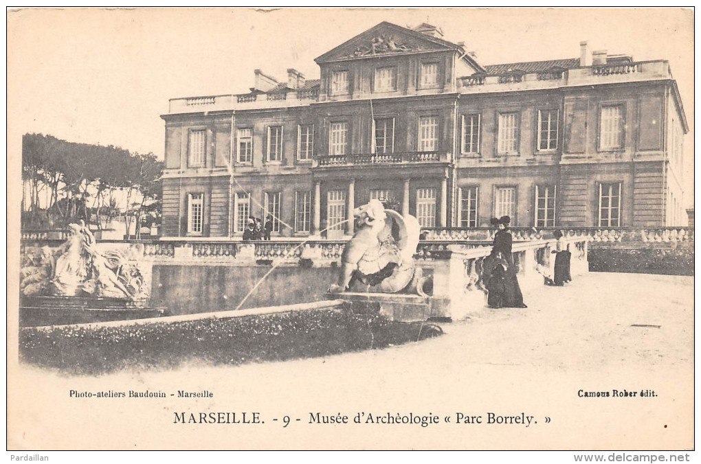 13.  MARSEILLE.  MUSEE D'ARCHEOLOGIE  "PARC BORELY".  BEAU PLAN.  ANIMATION.  DOS NON DIVISE. - Musées