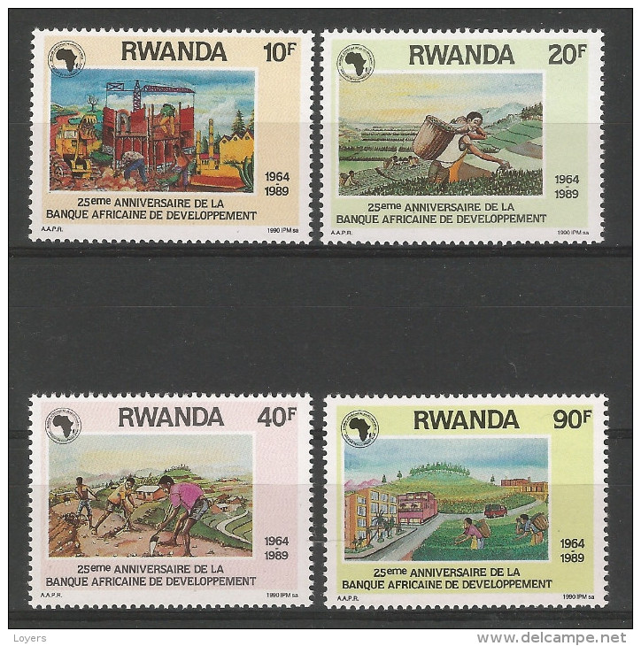 TP DE LA REPUBLIQUE RWANDAISE N° 1364 à 1367  NEUFS SANS CHARNIERE - Neufs