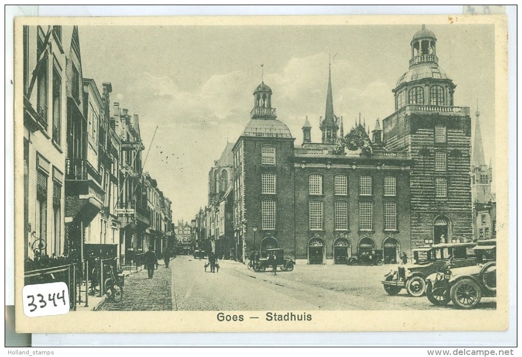 GOES * ZEELAND * STADHUIS * ANSICHTKAART * CPA * GELOPEN In 1930 Naar ARNHEM (3344) - Goes