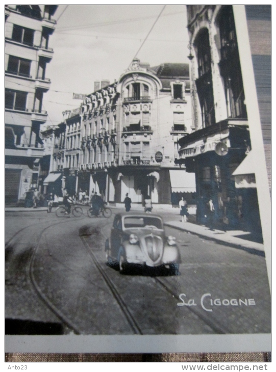 Voitures / Car / Automobiles / Roanne Carrefour / Ancienne - Voitures De Tourisme