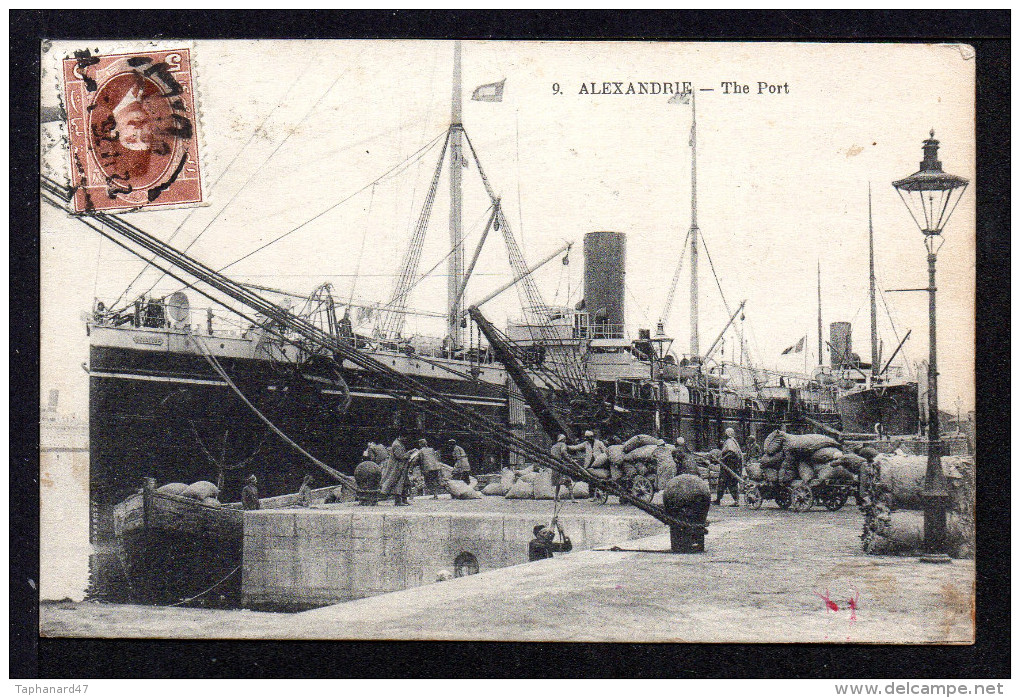 CPA. Egypte. Cargo Au Port D'ALEXANDRIE. Animation . - Commerce