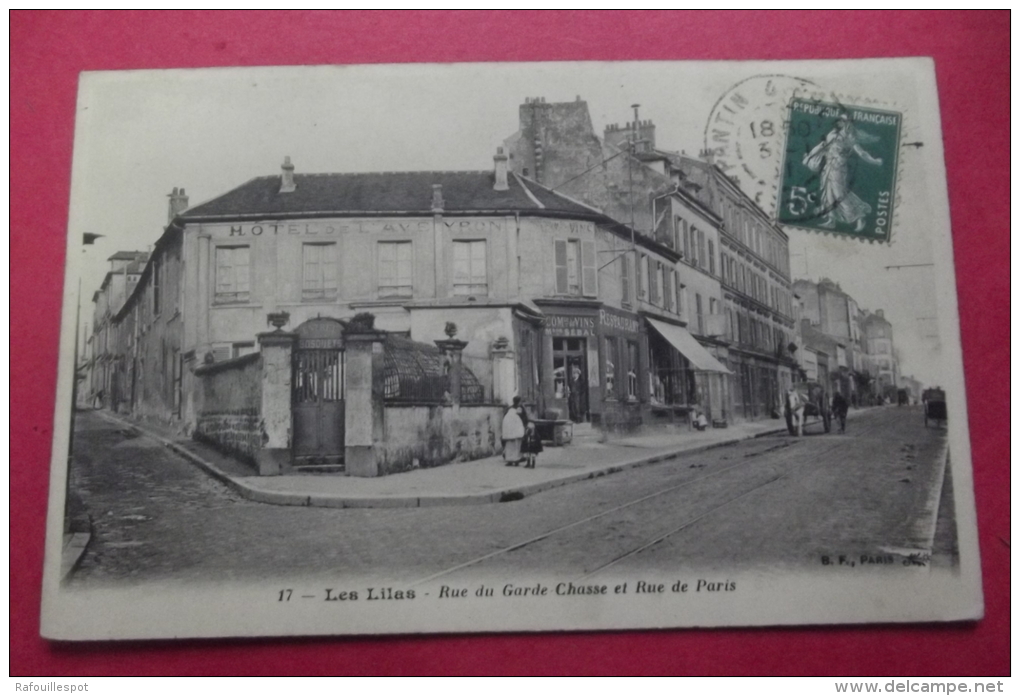 Cp Les Lilas Rue Du Garde Chasse Et Rue De Paris - Les Lilas