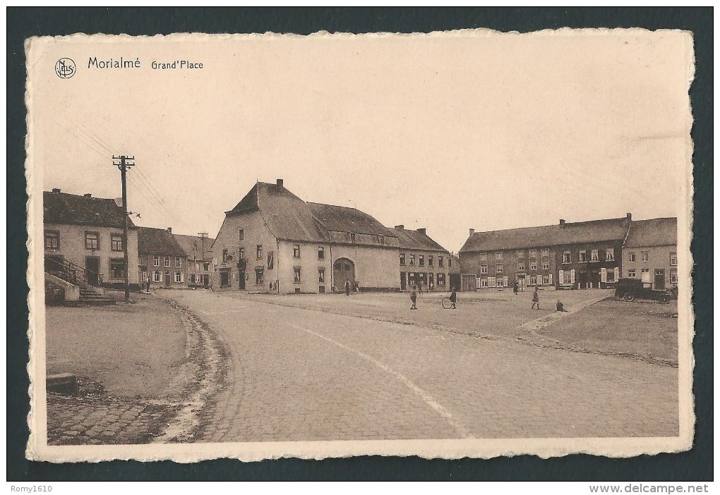 Morialmé. Grand'Place. - Florennes