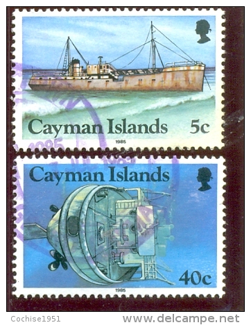 1985 CAYMAN ISLANDS Y &amp; T N° 551 Et 554  ( O ) Naufrages De Bateaux - Caimán (Islas)
