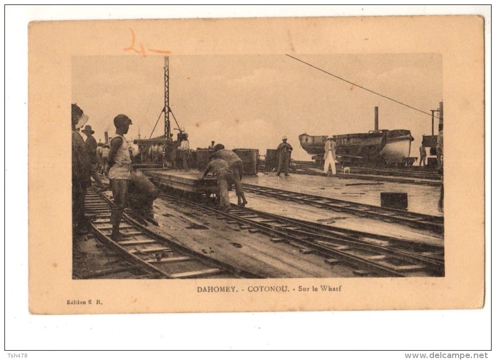 AFRIQUE---DAHOMEY----COTONOU --sur Le Wharf --voir 2 Scans - Dahomey