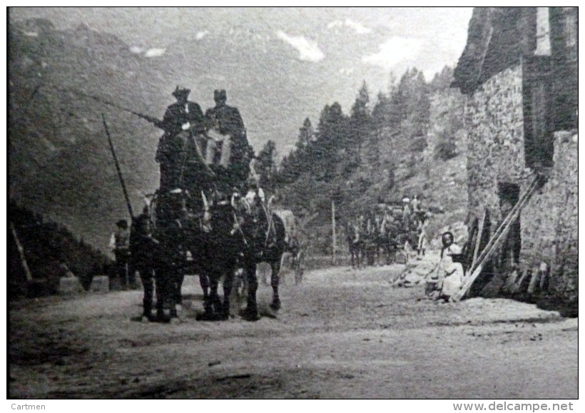 SUISSE ROUTE DU SIMPLON UN REFUGE SUR LA ROUTE DILIGENCE ATTELAGE CHEVAUX  2 SCANS - Altri & Non Classificati