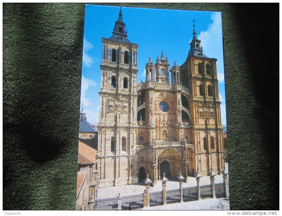 Astorga - Catedral De Astorga - Fachada Principal,Siglo XVII - León
