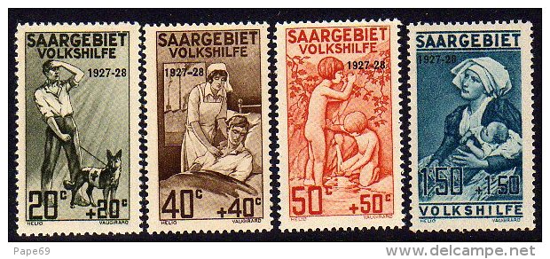 Sarre Occupation Française N° 121 / 24 X  Au Profit Des Oeuvres Populaires, Les 4 Valeurs Trace De Charnière Sinon TB - Unused Stamps