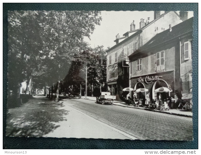 LONS LE SAUNIER : RUE DE LA CHEVALERIE ( CARTE PHOTO ) - Lons Le Saunier