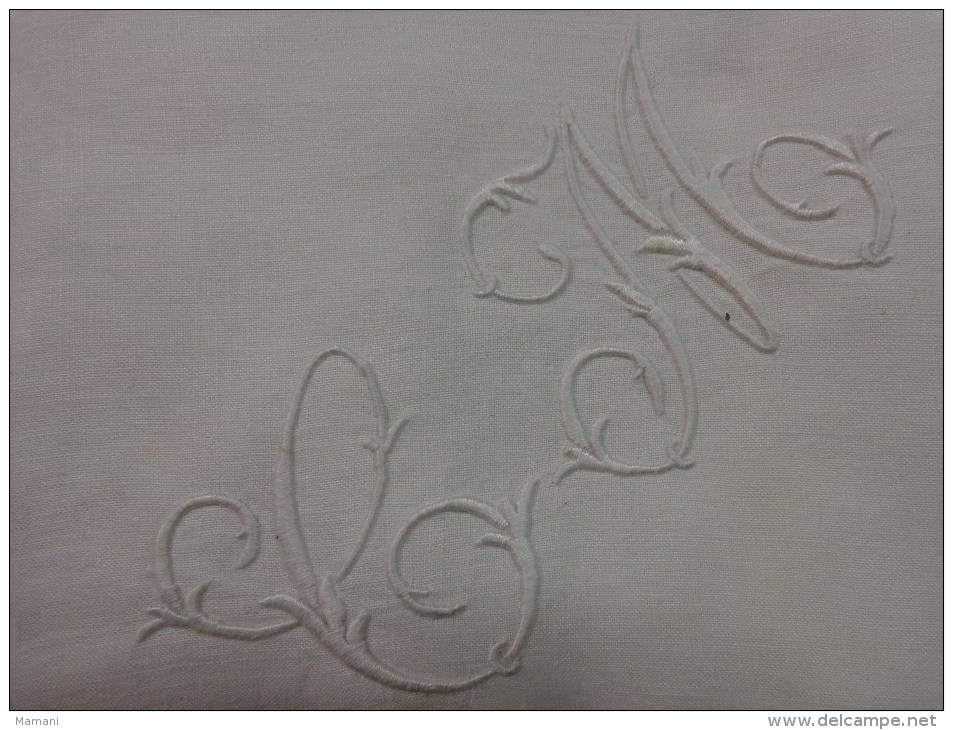 Taie D´oreiller  75x77cm7 Monogramme CM Broderie Main-..-- - Altri & Non Classificati