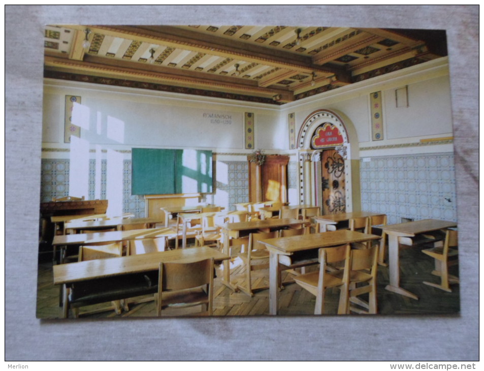 Austria - Berndorf  Romanisches Klassenzimmer - Volksschule Hauptschule Schule Kislingerplatz   N.Ö.   D123606 - Berndorf