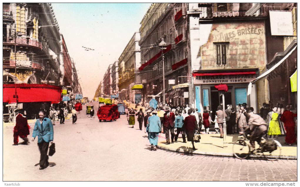 Marseille: BICYCLIST, UNIDENTIFIED OLDTIMER CARS / VOITURES / AUTO´S - Rue De La République - (F) - PKW