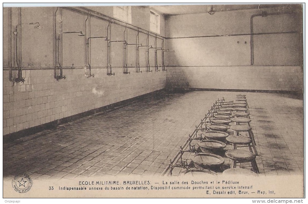 KONINKLIJKE MILITAIRE SCHOOL - ECOLE MILITAIRE - La Salle Des Douches Et Le Pédiluve - Kazerne