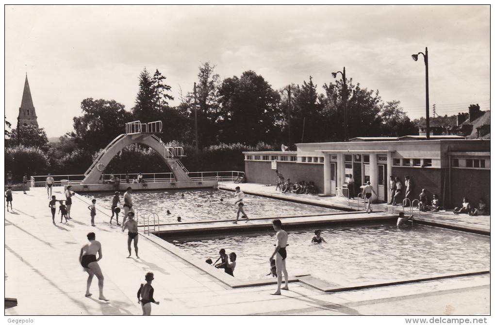 LA FERTE ALAIS  - La Piscine - La Ferte Alais