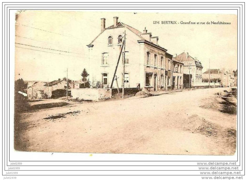 BERTRIX ..--   Grand´ Rue Et Rue De Neufchâteau . Maison HILT . 1920 Vers FOREST ( Mr Ch. MAERTENS ) . Voir Verso . - Bertrix