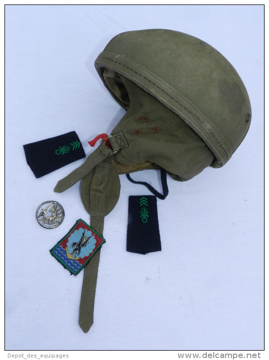 CASQUE de SAUT PARACHUTISTE + PATCH 11° D.P. + EPAULETTES LEGION + INSIGNE BERET PARA