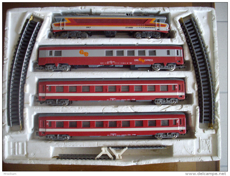 TRAIN JOUEF  + Accessoires "PUERTA DEL SOL" Années 70 - Autres & Non Classés