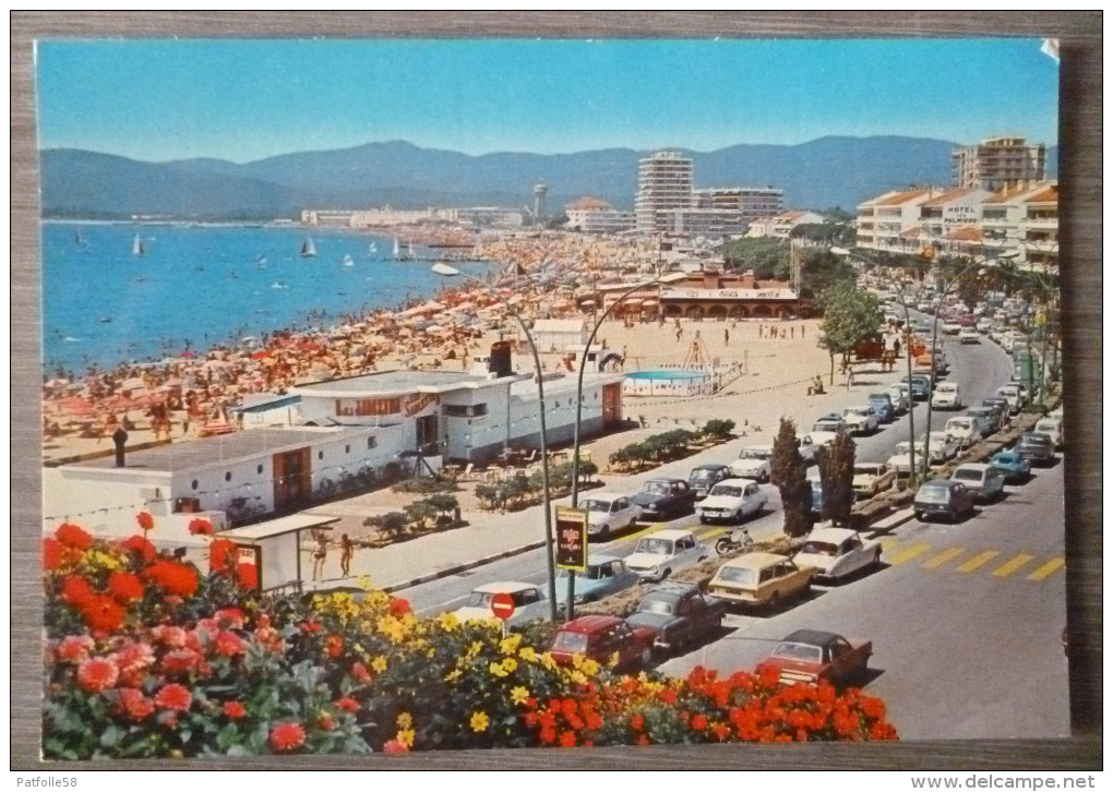 CITROEN DS.ET DIVERSES AUTRES. FREJUS-PLAGE (83).ANNEES 70.TBE. - Toerisme