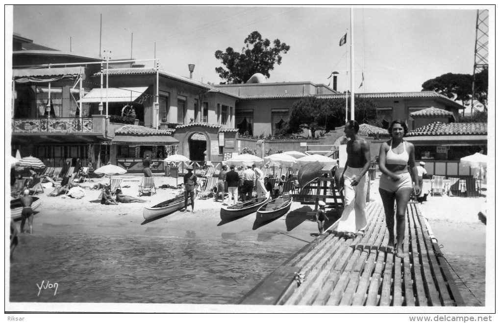 JUAN LES PINS(ALPES MARITIMES) BAIGNEUSE - Juan-les-Pins