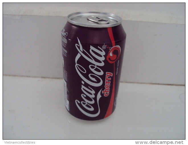 Cambodia Cambodge Coca Cola Cherry 330ml Empty Can : Fruit Punch / Opened At Bottom - Cannettes