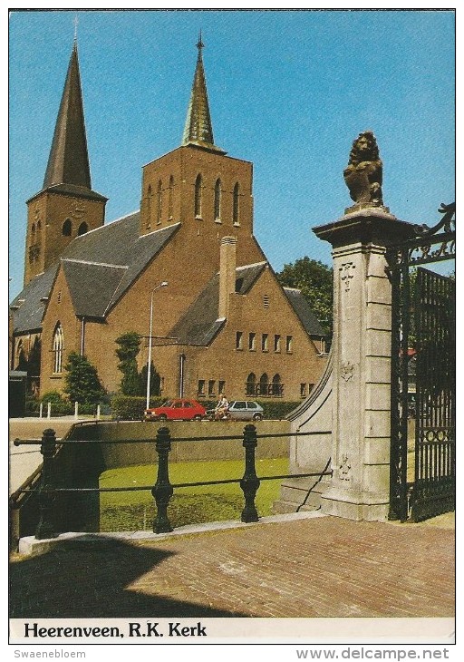 NL.- Heerenveen. Rooms Katholieke Kerk. 2 Scans - Heerenveen