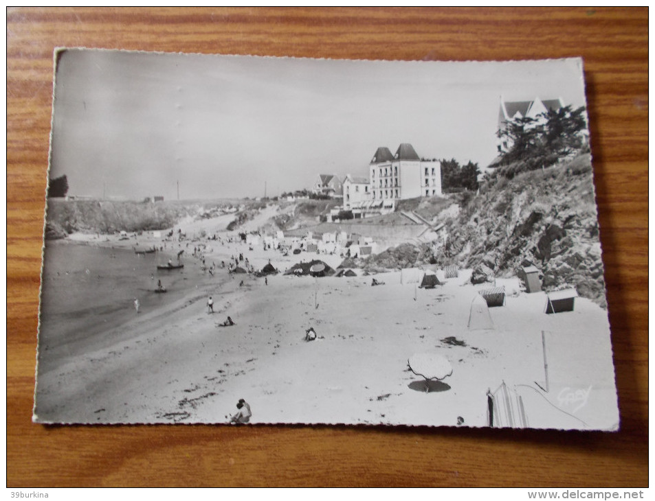 LE POULDU  La Plage Des Grands Sables  Années 50 - Le Pouldu