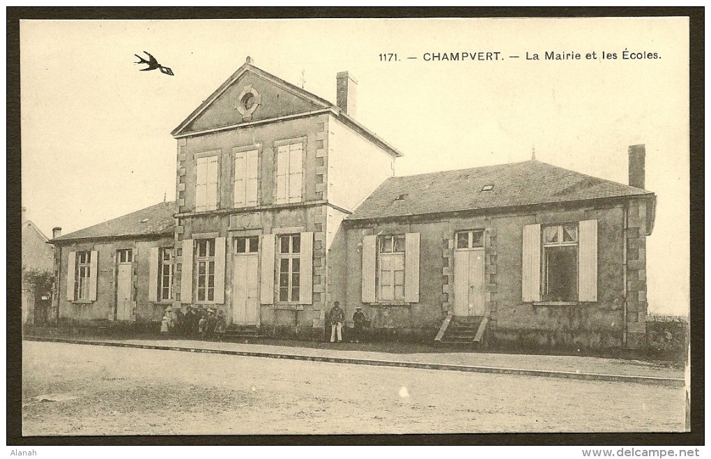 CHAMPVERT La Mairie Et Les Ecoles () Nièvre (58) - Autres & Non Classés