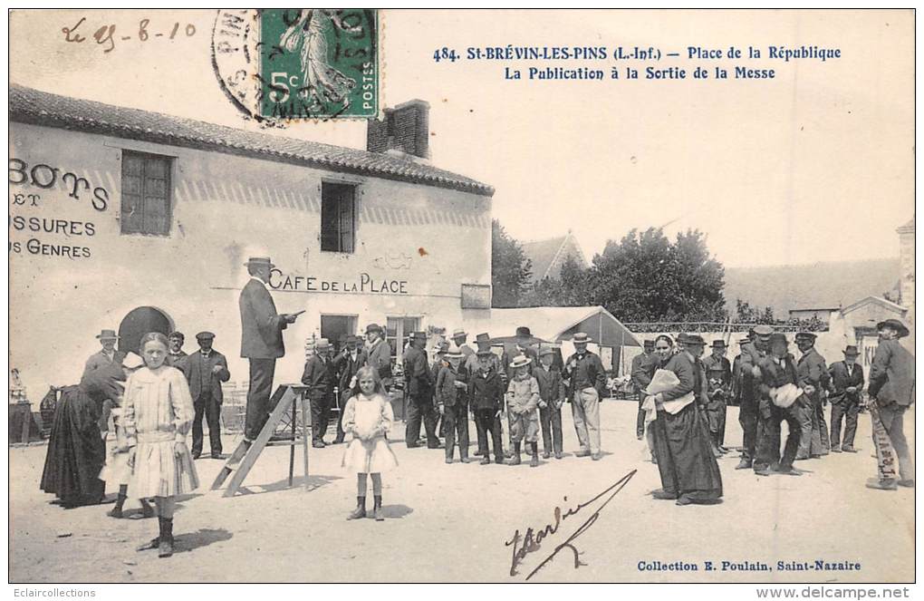 St  Brévin Les Pins     44     Publicateur A La Sortie De La Messe - Saint-Brevin-les-Pins