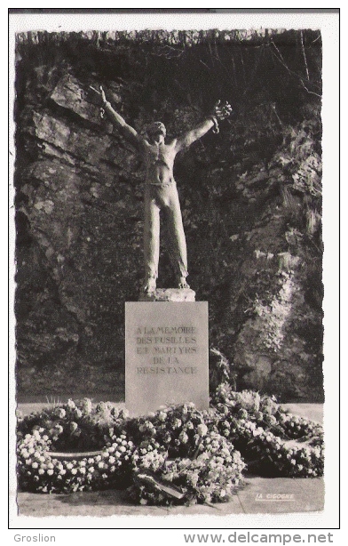 BELFORT (TERR DE BELFORT) 90.010.58 MONUMENT AUX FUSILLES ET MARTYRS DE LA RESISTANCE (HUBERT YENCESSE SCULPTEUR) - Monuments Aux Morts