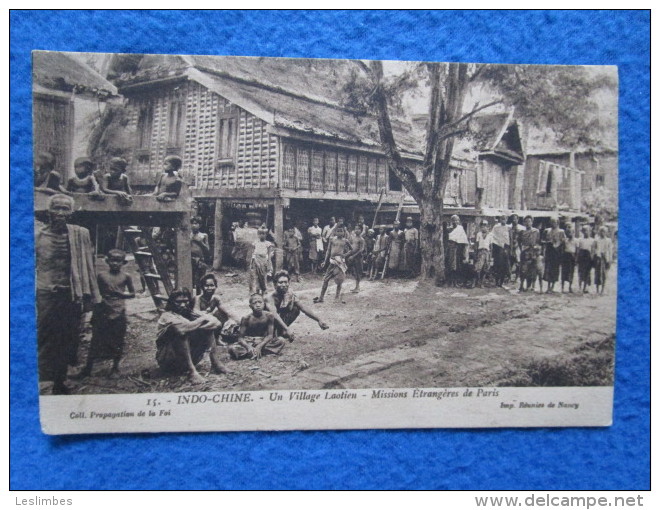 Indo-Chine. Un Village Laotien. Missions Etrangeres De Paris. Collection Propagation De La Foi 15. - Laos